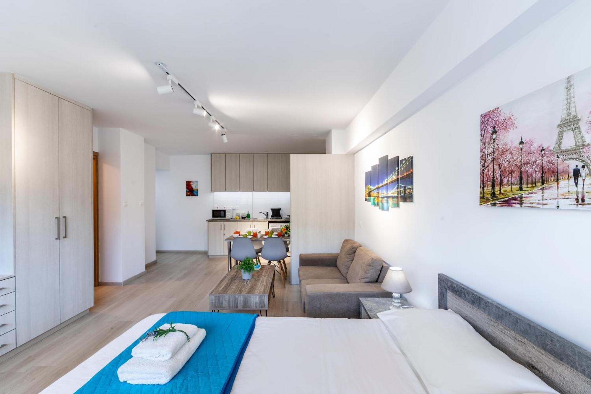 C-Premium Apts 100M From Beach And City Centre لارنكا المظهر الخارجي الصورة