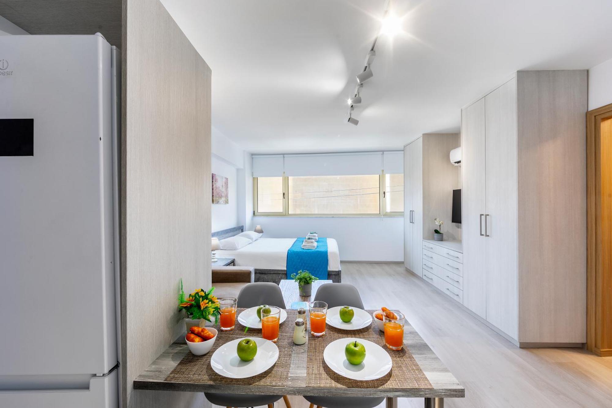 C-Premium Apts 100M From Beach And City Centre لارنكا المظهر الخارجي الصورة