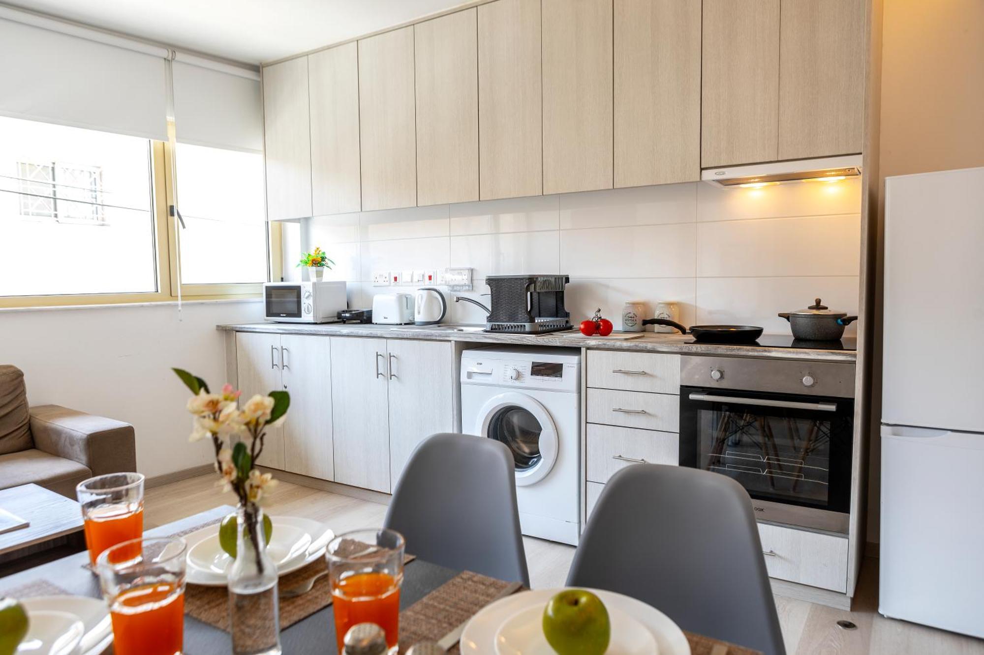 C-Premium Apts 100M From Beach And City Centre لارنكا المظهر الخارجي الصورة