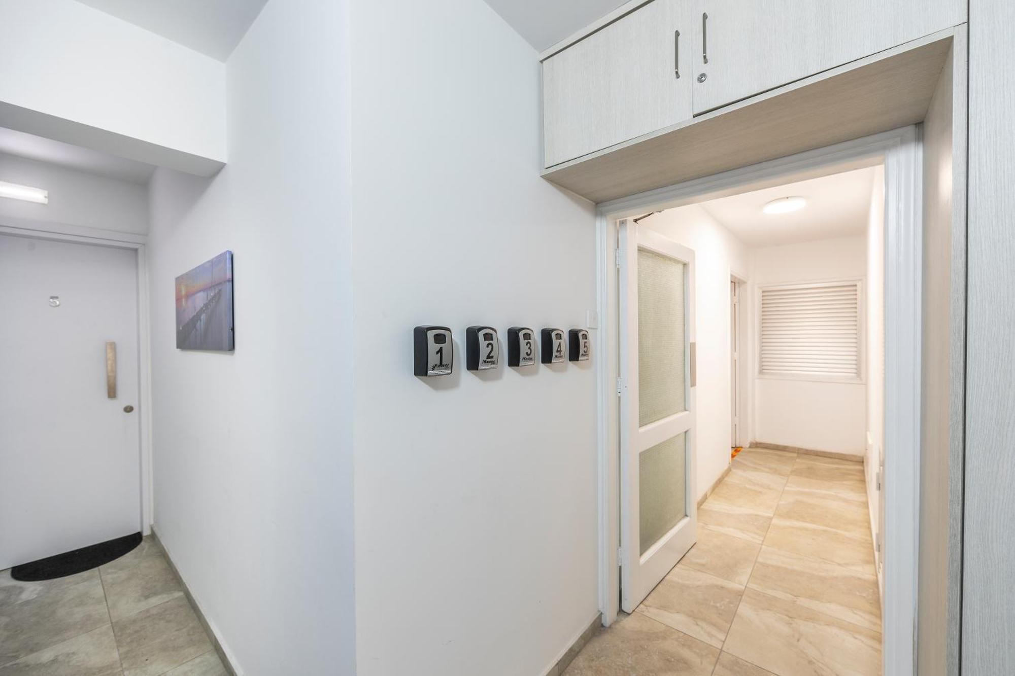 C-Premium Apts 100M From Beach And City Centre لارنكا المظهر الخارجي الصورة