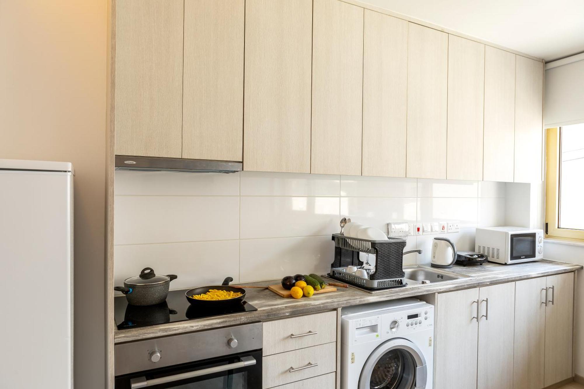 C-Premium Apts 100M From Beach And City Centre لارنكا المظهر الخارجي الصورة