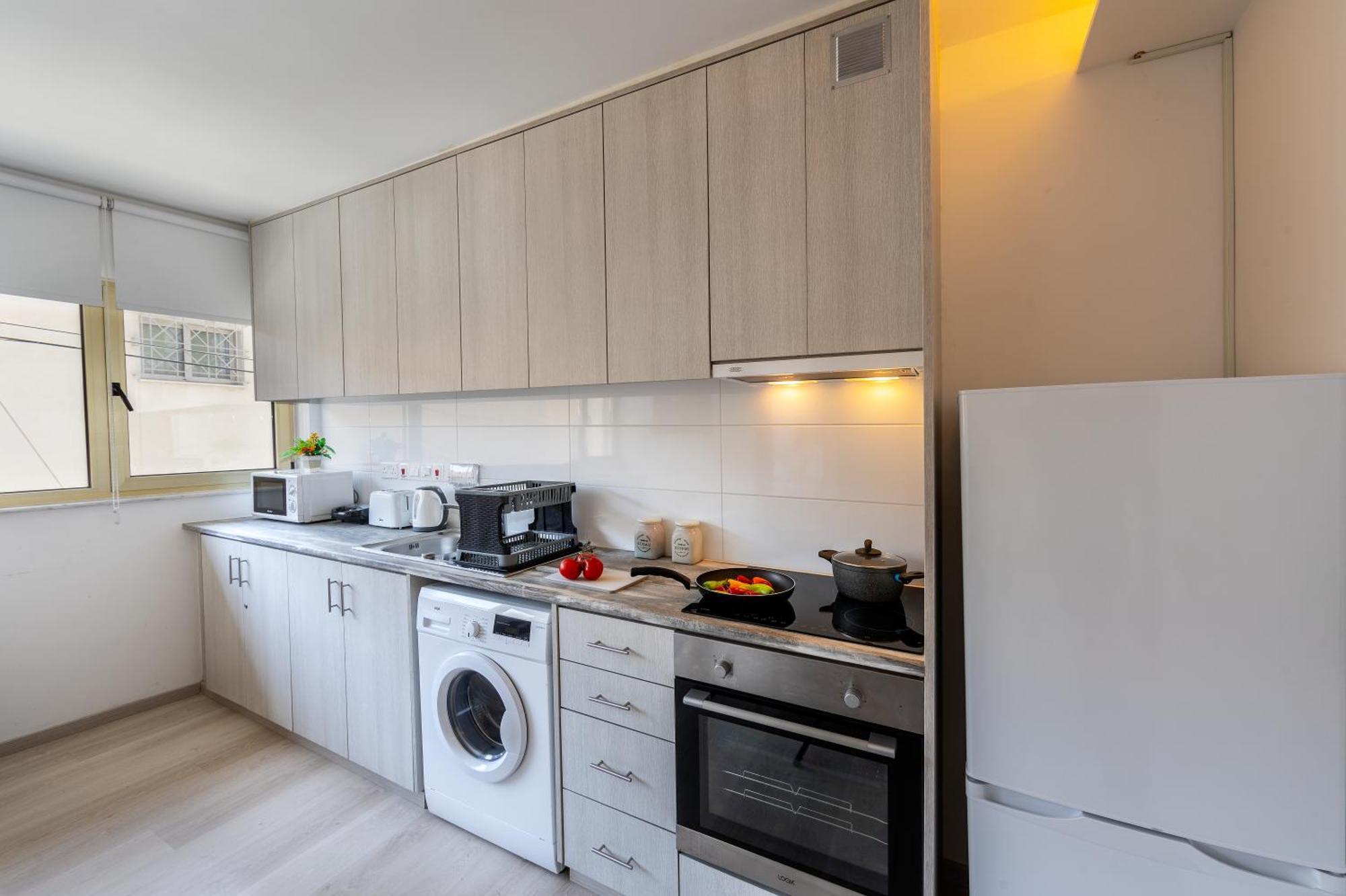 C-Premium Apts 100M From Beach And City Centre لارنكا المظهر الخارجي الصورة