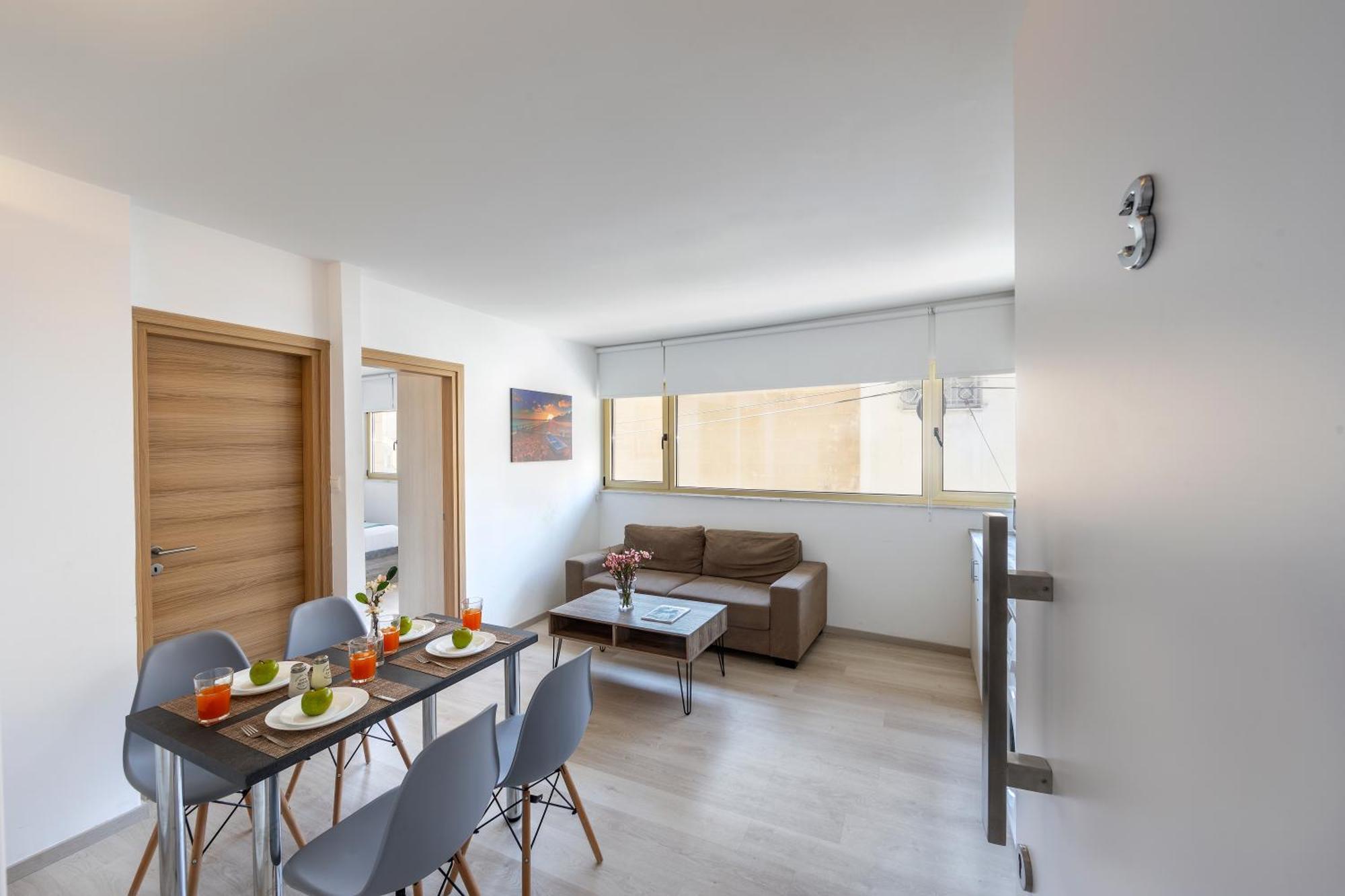 C-Premium Apts 100M From Beach And City Centre لارنكا المظهر الخارجي الصورة